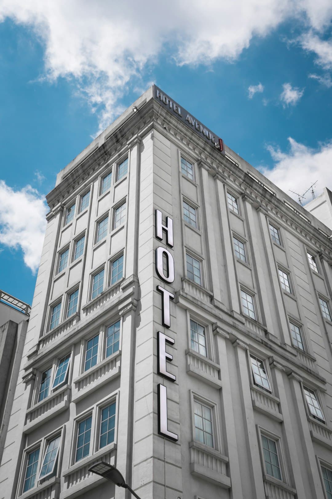 Looking for a Booking.com gift card alternative? Read this first