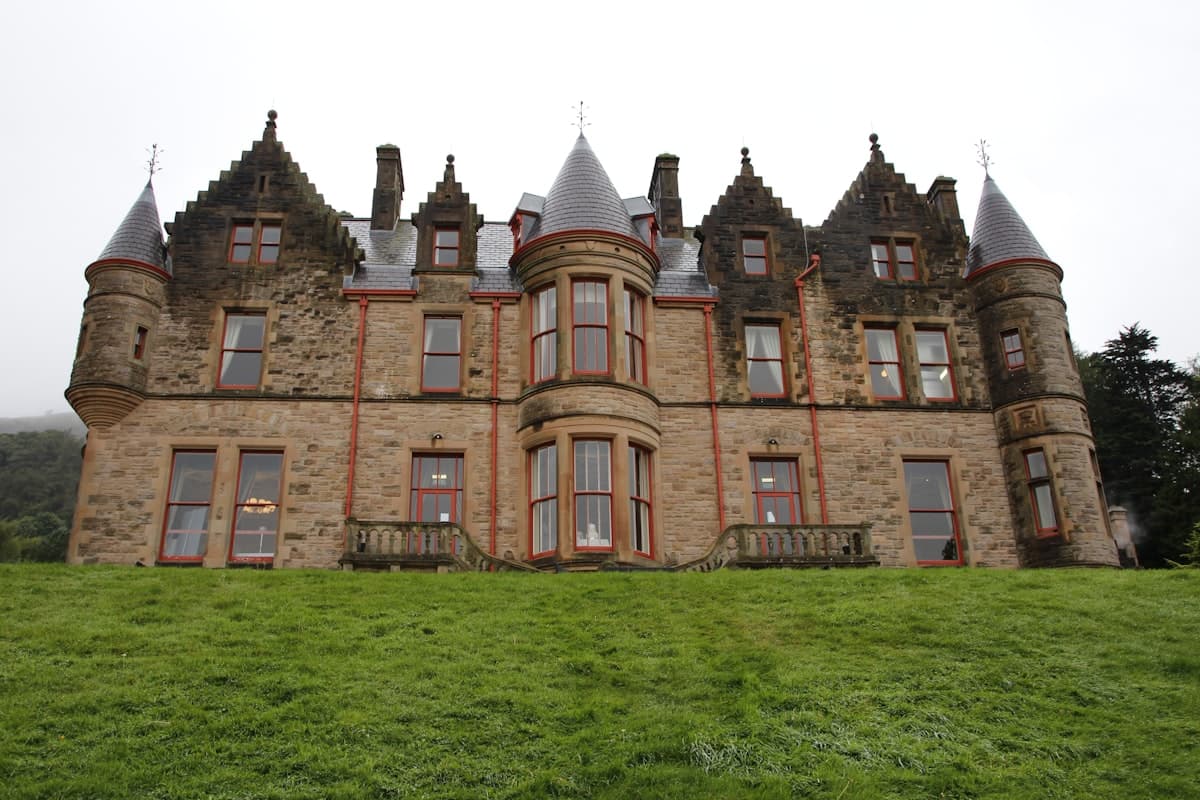 Booking a Castle Escape in the UK (2026)