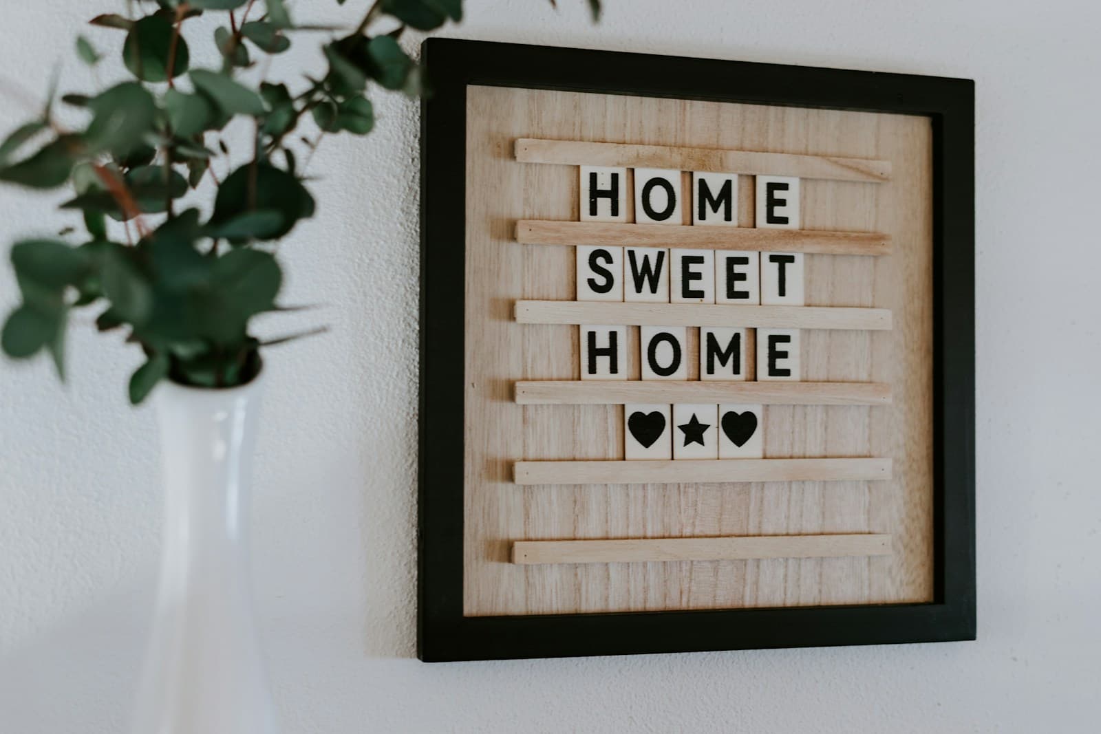 Best Housewarming Gift Ideas for Someone Who Just Moved